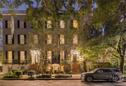203 W Charlton St, Savannah, GA, 31401-4201 | Card Image