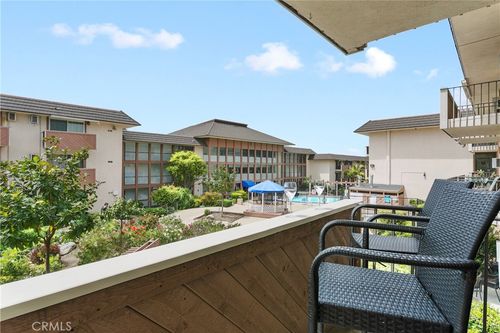 232-5585 E Pacific Coast Hwy, Long Beach, CA, 90806-6202 | Card Image