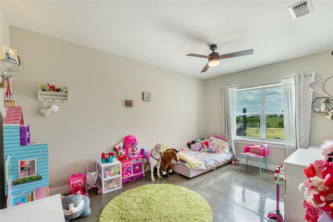 4330 Post Oak Point Rd, Home with 4 bedrooms, 4 bathrooms and 3 parking in New Ulm TX | Image 17