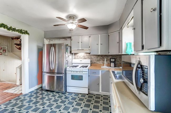 11345 E Us Highway 20, House other with 3 bedrooms, 2 bathrooms and null parking in Lagrange IN | Image 8