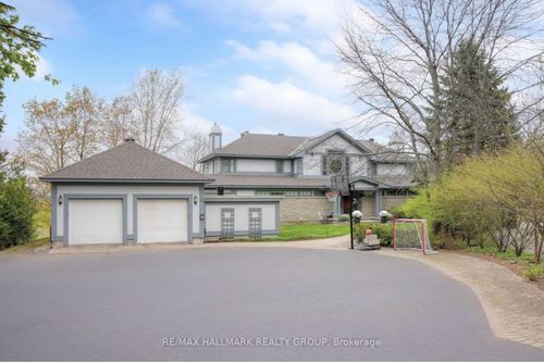 23 Davidson Dr, Gloucester, ON, K1J6L7 | Card Image