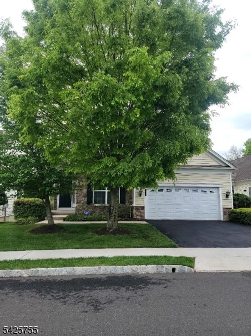 468 Crossfields Ln, Somerset, NJ, 08873-6011 | Card Image