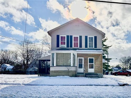 1132 Woodland St Ne, Warren, OH, 44483-5152 | Card Image