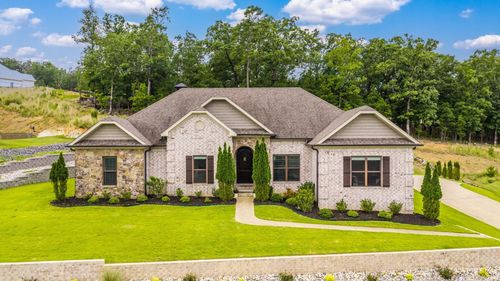 101 Eagle Ridge Dr, Maumelle, AR, 72113-7649 | Card Image