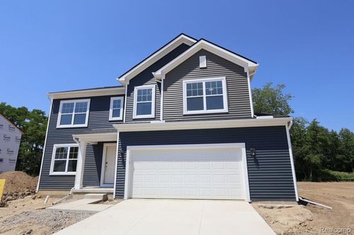 4179 Cedar Ln, Grand Blanc, MI, 48439-3451 | Card Image