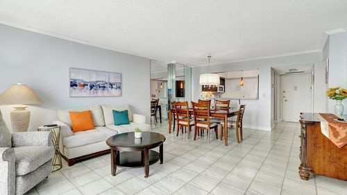 5j-427 Golden Isles Drive, Hallandale Beach, FL, 33009 | Card Image