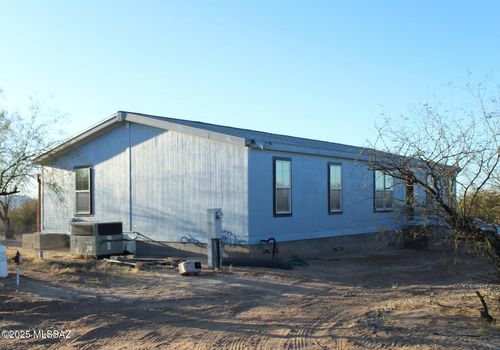 11537 Wells Fargo Rd, Tucson, AZ, 85736-1237 | Card Image
