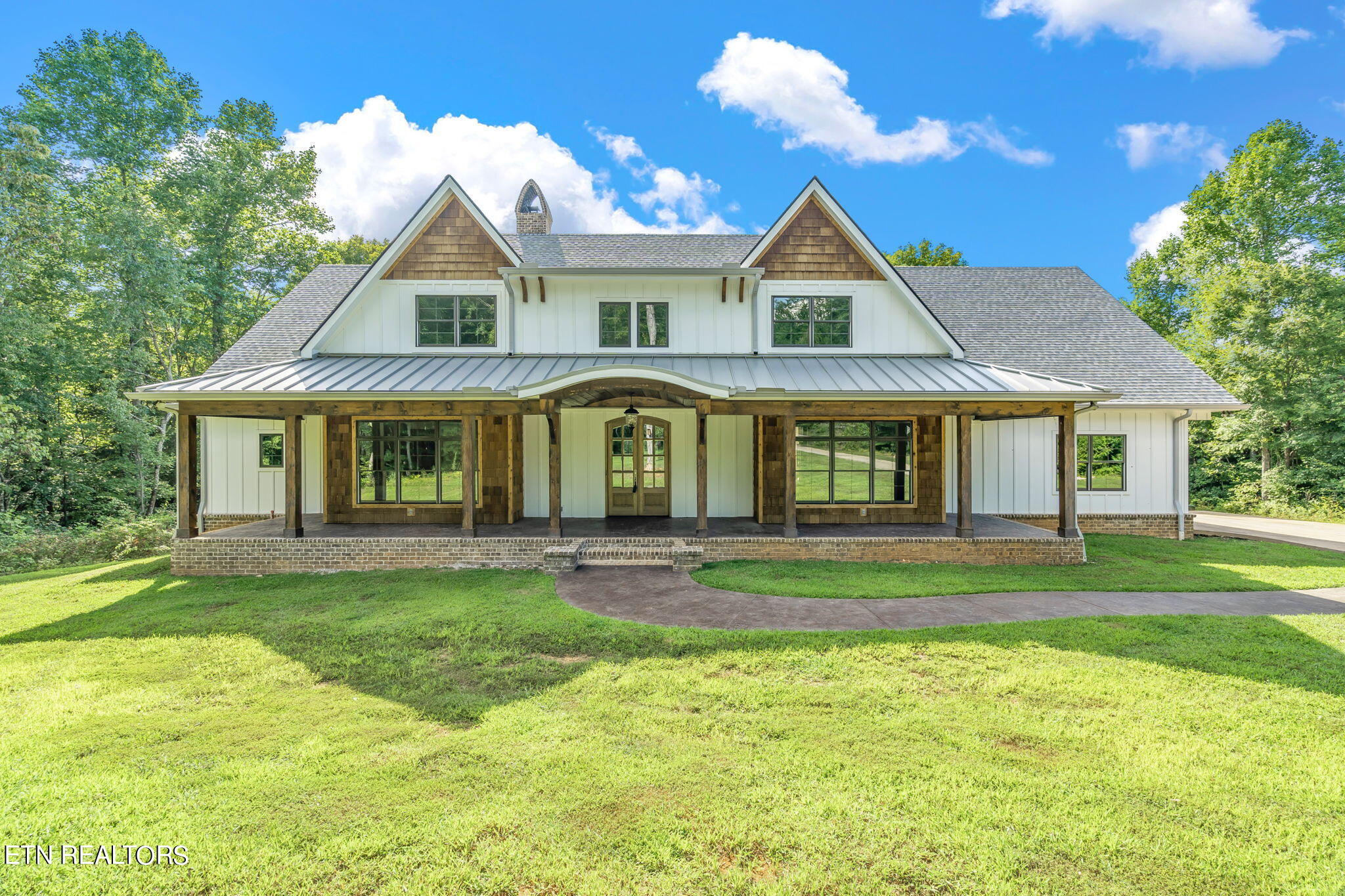 Emerson Way, Powell, TN 37849