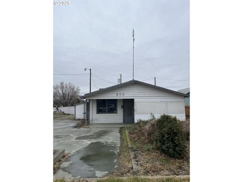 570 E Gladys Ave, Hermiston, OR, 97838 | Card Image