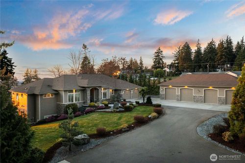 518 64th Avenue Ct E, Fife, WA, 98424-1480 | Card Image