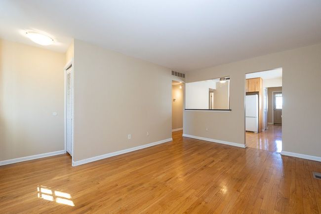 304 Tecumseh St, House other with 3 bedrooms, 1 bathrooms and null parking in Clawson MI | Image 5