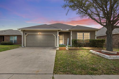 12421 Hunters Mill Trl, Burleson, TX, 76028-0235 | Card Image