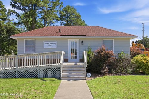 1102 Brown Street, Washington, NC, 27889 | Card Image