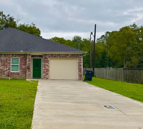 6234 Willis, Groves, TX, 77619 | Card Image