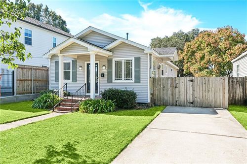 640 Metairie Lawn Dr, Metairie, LA, 70001-2923 | Card Image