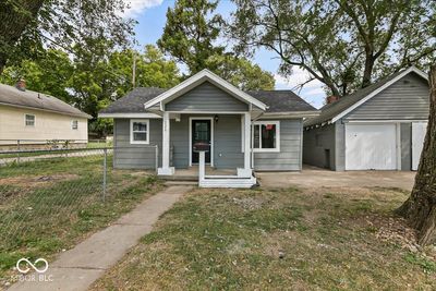 220 E 29th Street, House other with 2 bedrooms, 1 bathrooms and null parking in Anderson IN | Image 3