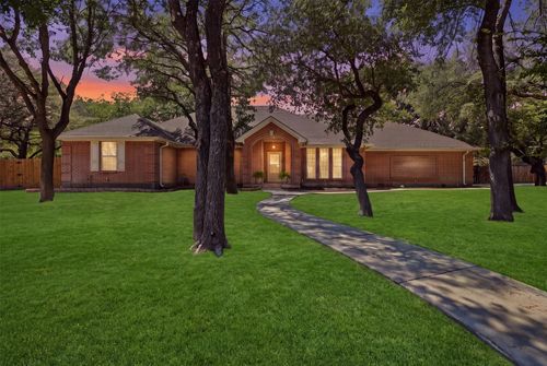 128 Oakwood Ct, Lakeside, TX, 76135-4932 | Card Image