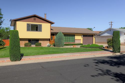517 Saguaro Dr, Washington, UT, 84780-8403 | Card Image