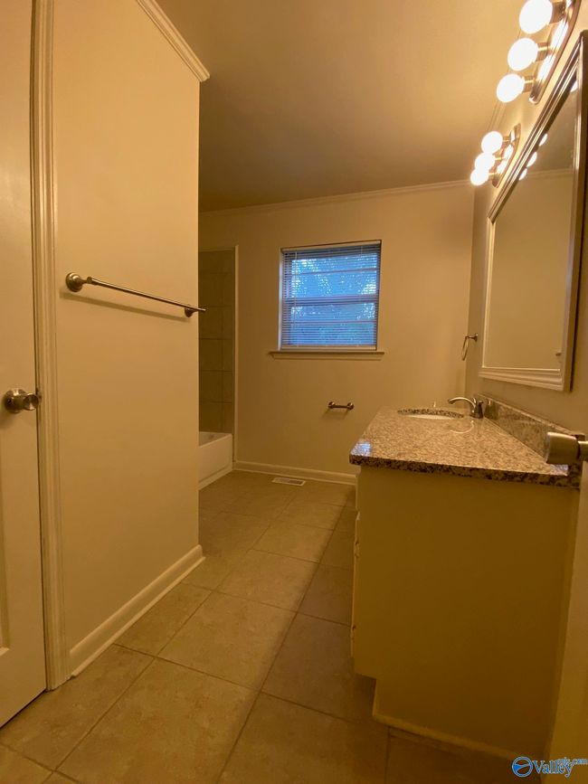1103 Oster Dr Nw, House other with 3 bedrooms, 2 bathrooms and null parking in Huntsville AL | Image 20
