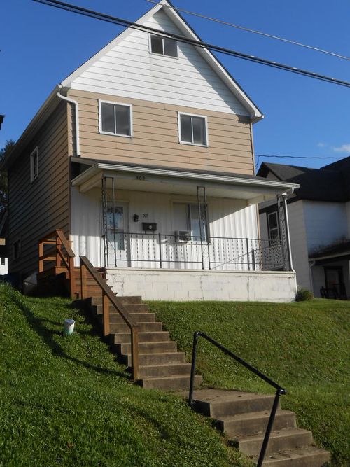 509 Hoffman Ave, Oil City, PA, 16301-1635 | Card Image