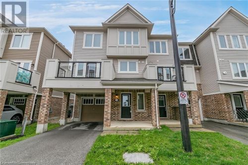 552 Goldenrod Lane, Kitchener, ON, N2R0L7 | Card Image