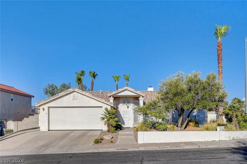 908 Shining Arrows Street, Henderson, NV, 89002 | Card Image