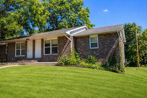 a-706 Demaret Dr, COLUMBIA, MO, 65202-3596 | Card Image