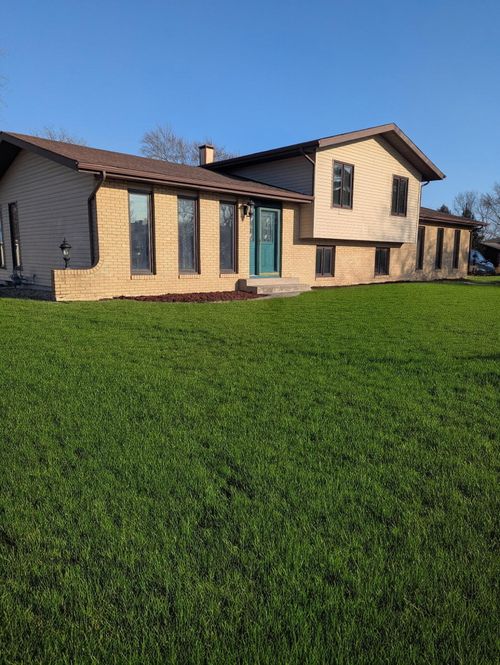 8845 Clark Pl, Crown Point, IN, 46307-1651 | Card Image