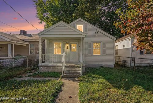 818 Dresden Ave, Louisville, KY, 40215-2917 | Card Image
