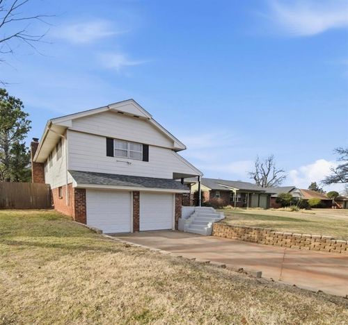 6101 None Kingston Rd, Oklahoma City, OK, 73122 | Card Image