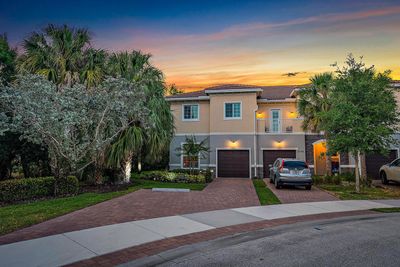 6304 Se Portofino Circle, Condo with 4 bedrooms, 3 bathrooms and null parking in Hobe Sound FL | Image 2