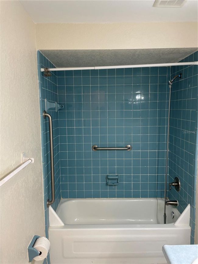 3 - 337 Lagoon Dr, Condo with 2 bedrooms, 1 bathrooms and null parking in Palm Harbor FL | Image 5