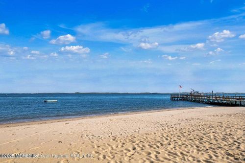 19 Gravelly Point Rd, Highlands, NJ, 07732-1416 | Card Image