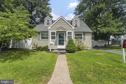 12 Bow Hill Ave, Hamilton, NJ, 08610-6510 | Card Image