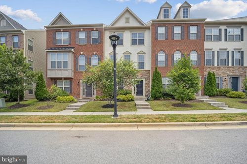9524 Smithview Pl, GLENARDEN, MD, 20706-1715 | Card Image