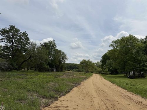 00 Parker Rd, Fort Gratiot, MI, 48059 | Card Image
