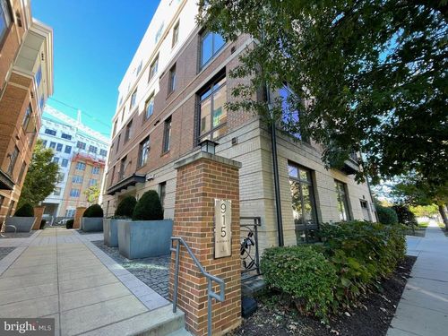 506-915 N Patrick St, ALEXANDRIA, VA, 22314-6452 | Card Image