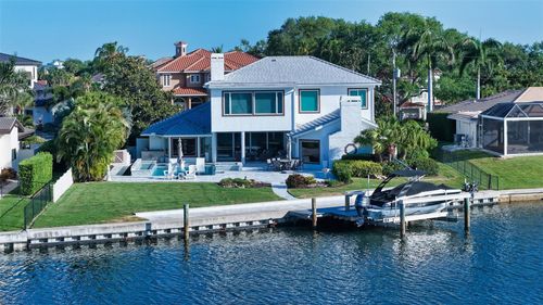 7689 Cove Ter, SARASOTA, FL, 34231-5309 | Card Image
