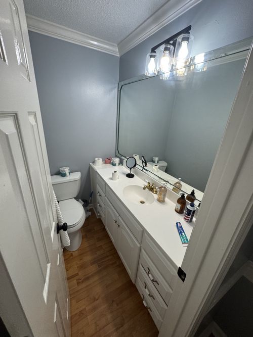 211 Woodland Dr, Shelbyville, TN, 37160-6760 | Card Image