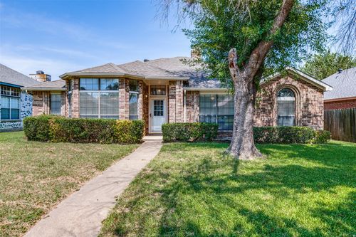 705 Yosemite Trl, Mesquite, TX, 75149-2591 | Card Image