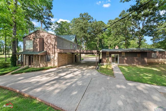 216 W Pliler Precise Rd, House other with 4 bedrooms, 3 bathrooms and null parking in Longview TX | Image 12