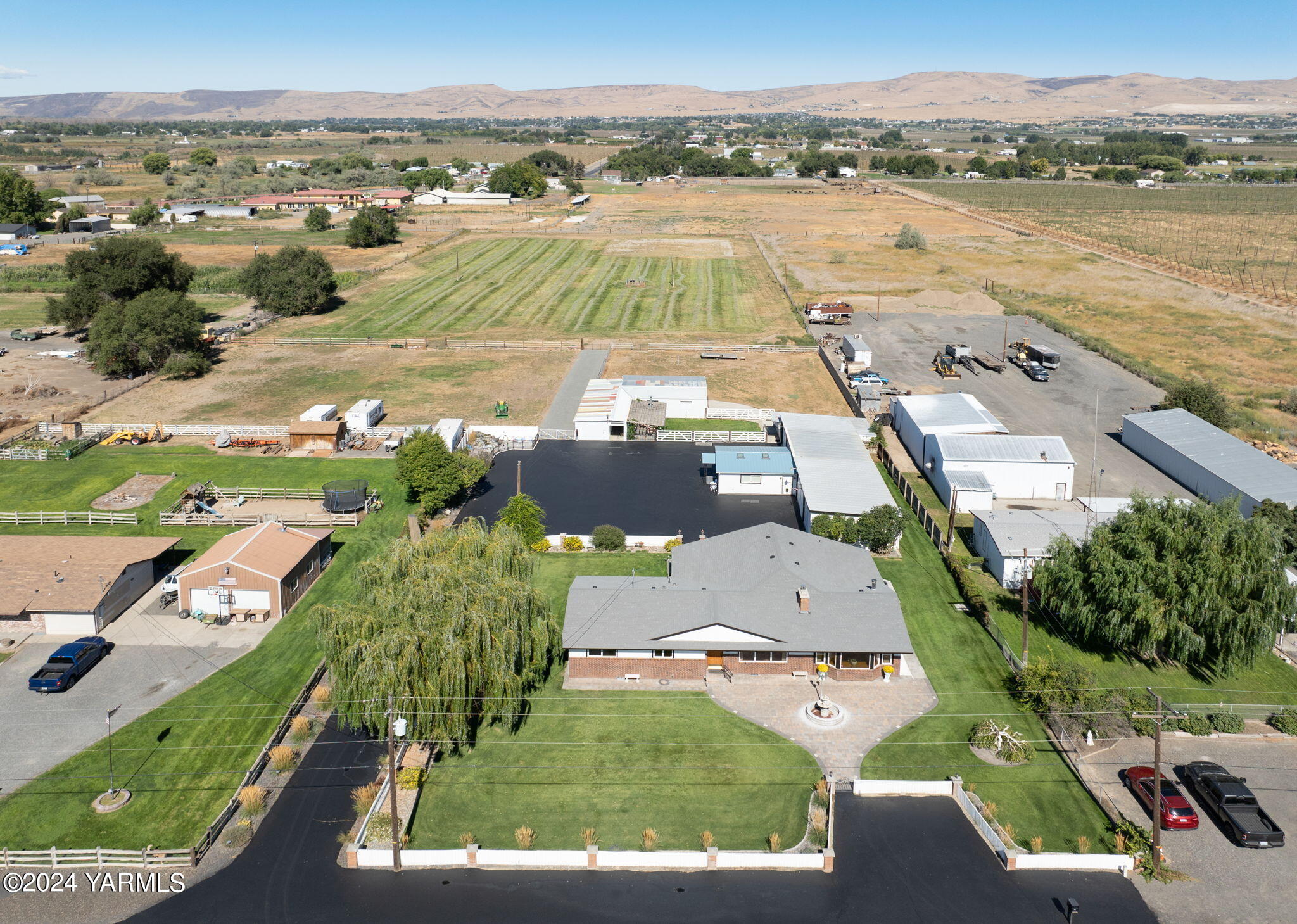 Bell Rd, Yakima, WA 98901