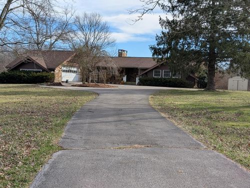 820 Highway 68, Crossville, TN, 38555-2851 | Card Image