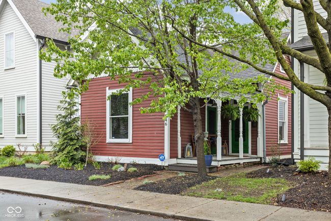 View of front of home | Image 32