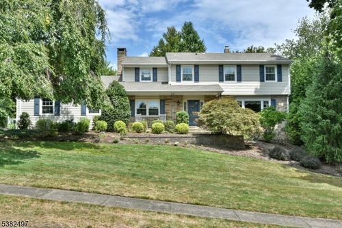 20 Pleasantview Dr, North Haledon, NJ, 07508-2925 | Card Image