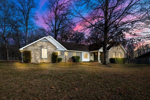 3010 Woodland Ln, Corbin, KY, 40701-9637 | Card Image