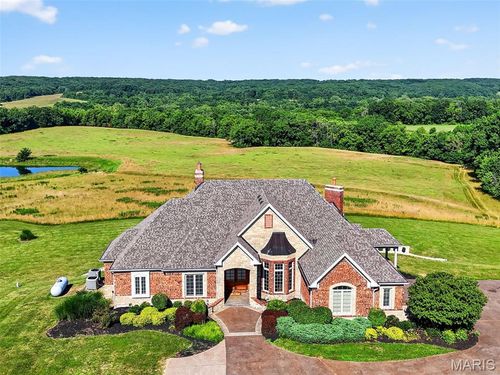 1058 Fox Run Rd, Elsberry, MO, 63343-4088 | Card Image