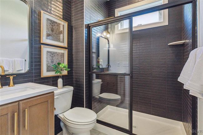1st Floor Full Bath (optional) | Image 22