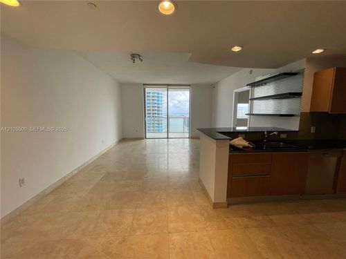 3905-1060 Brickell Ave, Miami, FL, 33131-3928 | Card Image