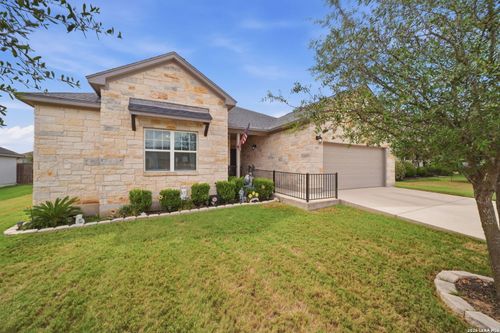 133 Grand Vw, Floresville, TX, 78114-6690 | Card Image
